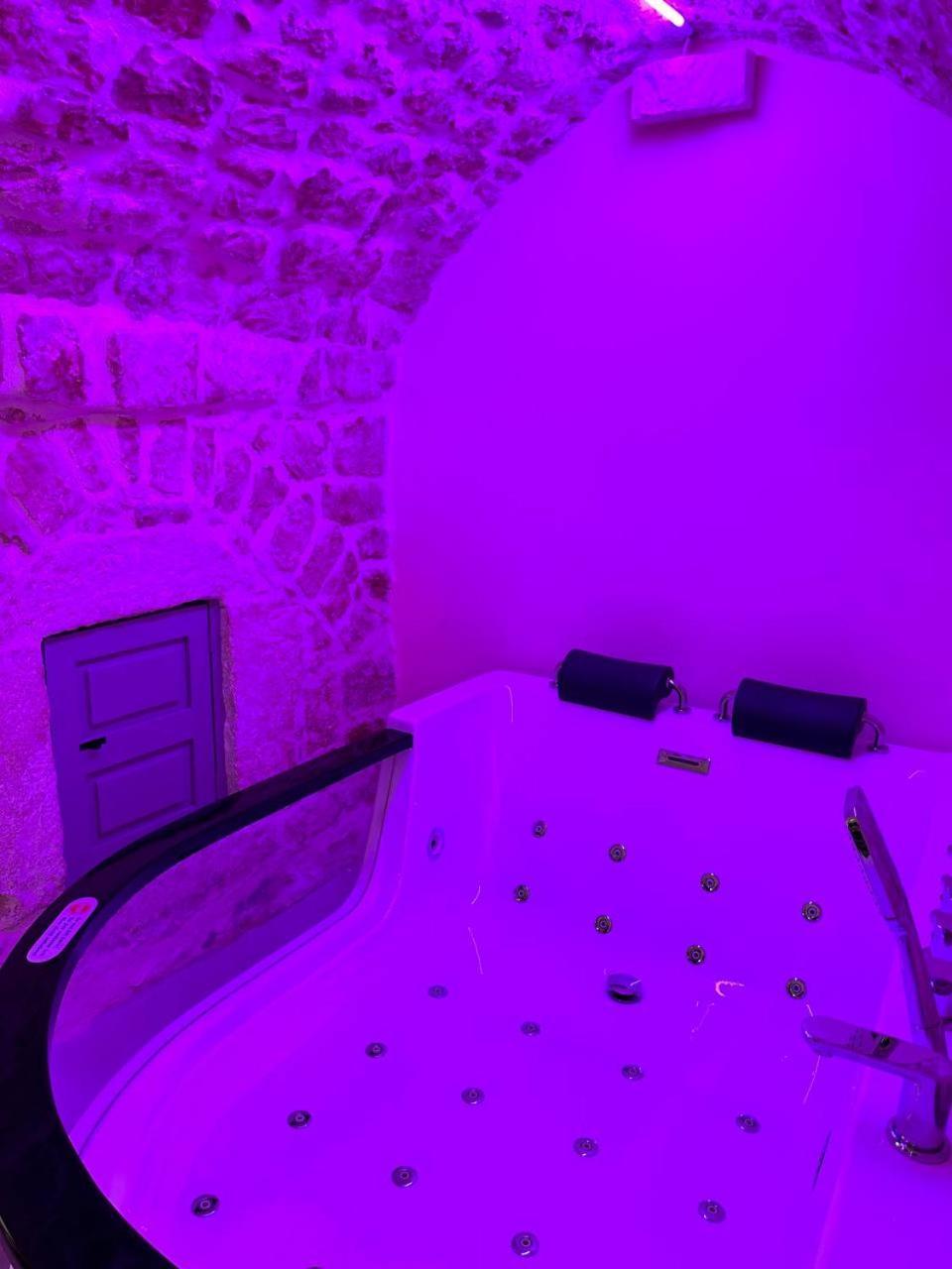 Primus Suite Ceglie Messapica Exterior photo